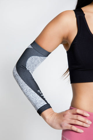 Womens - Elite Seamless Compression Arm Sleeve - White/Black