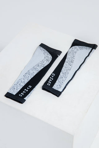 Womens - Elite Seamless Compression Arm Sleeve - White/Black