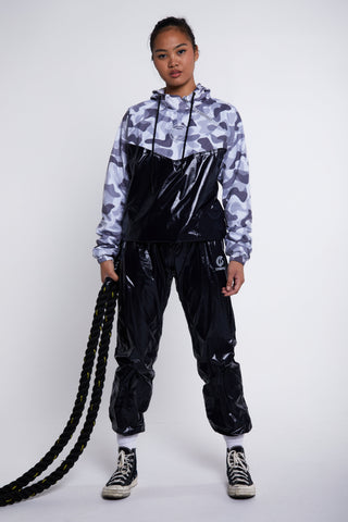 Womens - Hybrid Performance Sweat Suit - Camo/Black