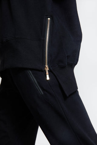 Womens - Essential Jumper - Black