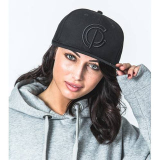 Essentials - Iconic Logo Cap - Black